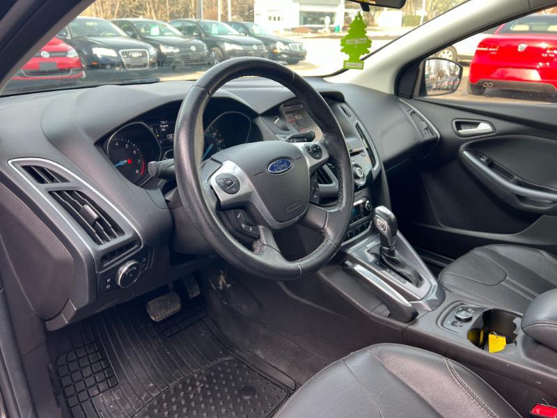 Ford Focus Titanium Hatch 2013