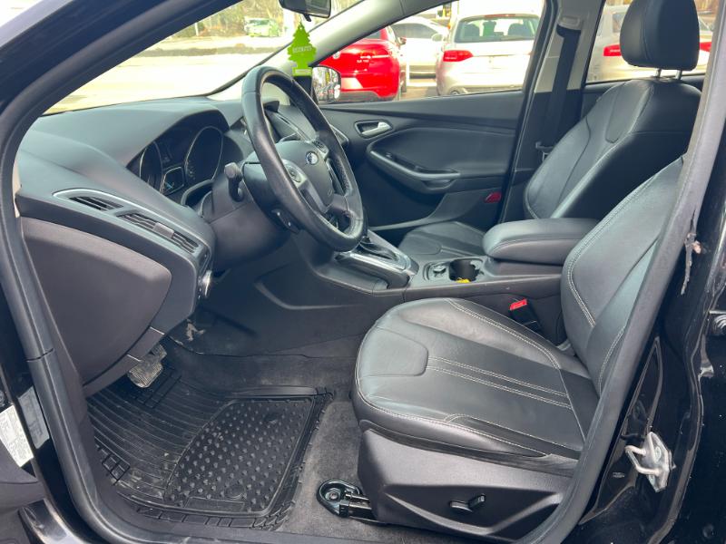 Ford Focus Titanium Hatch 2013