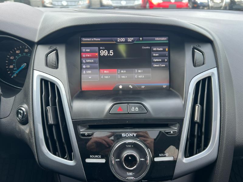 Ford Focus Titanium Hatch 2013