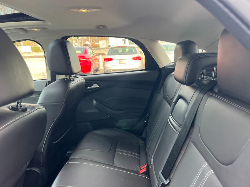 Ford Focus Titanium Hatch 2013