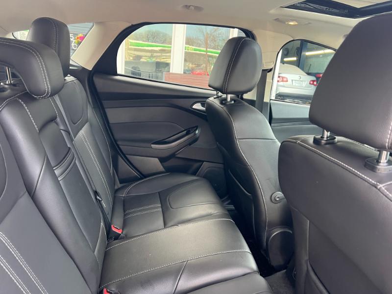 Ford Focus Titanium Hatch 2013