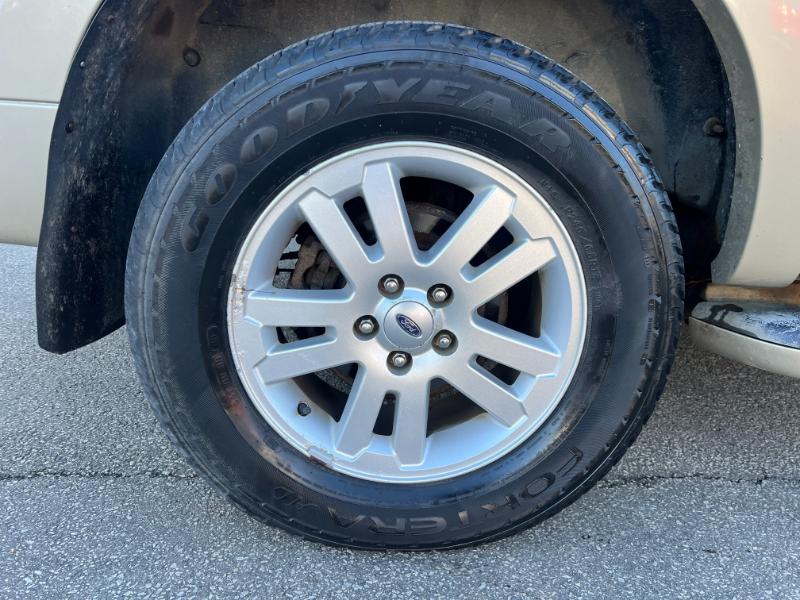 Ford Explorer Eddie Bauer 4.0L 4WD 2010