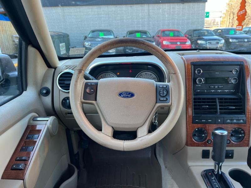 Ford Explorer Eddie Bauer 4.0L 4WD 2010