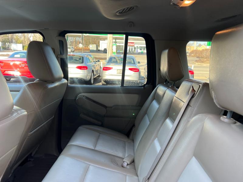 Ford Explorer Eddie Bauer 4.0L 4WD 2010