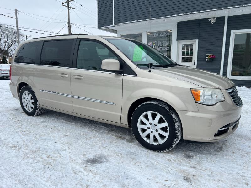 Chrysler Town & Country Touring 2013