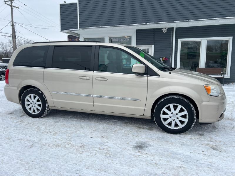 Chrysler Town & Country Touring 2013