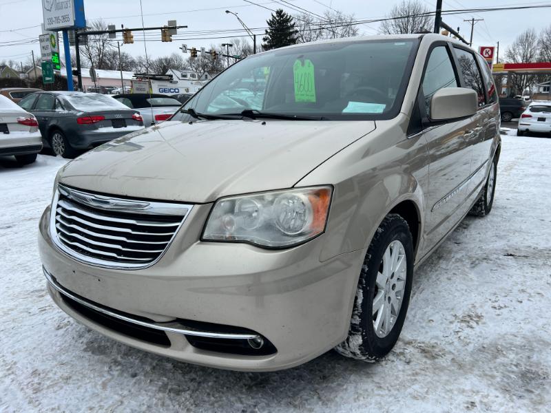Chrysler Town & Country Touring 2013