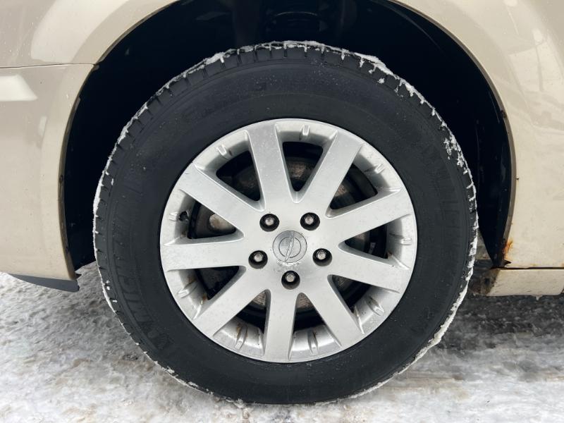 Chrysler Town & Country Touring 2013