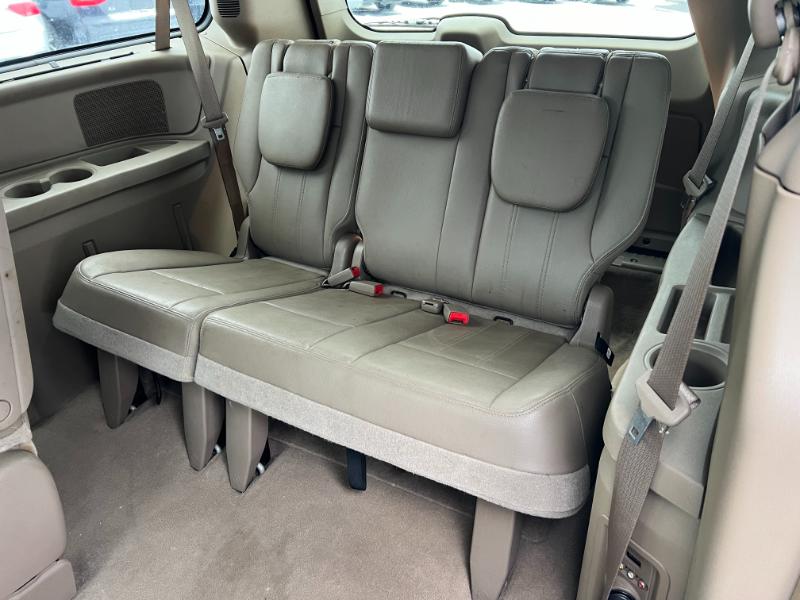 Chrysler Town & Country Touring 2013