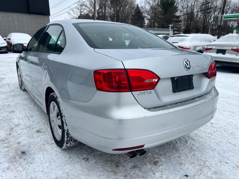 Volkswagen Jetta SE PZEV 2011