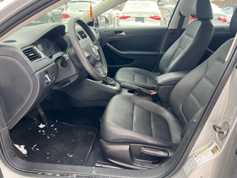 Volkswagen Jetta SE PZEV 2011