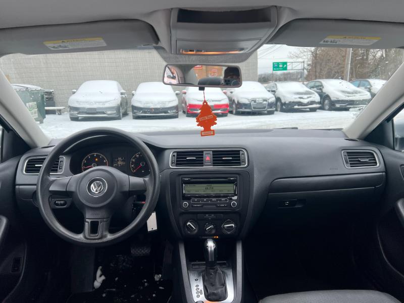 Volkswagen Jetta SE PZEV 2011