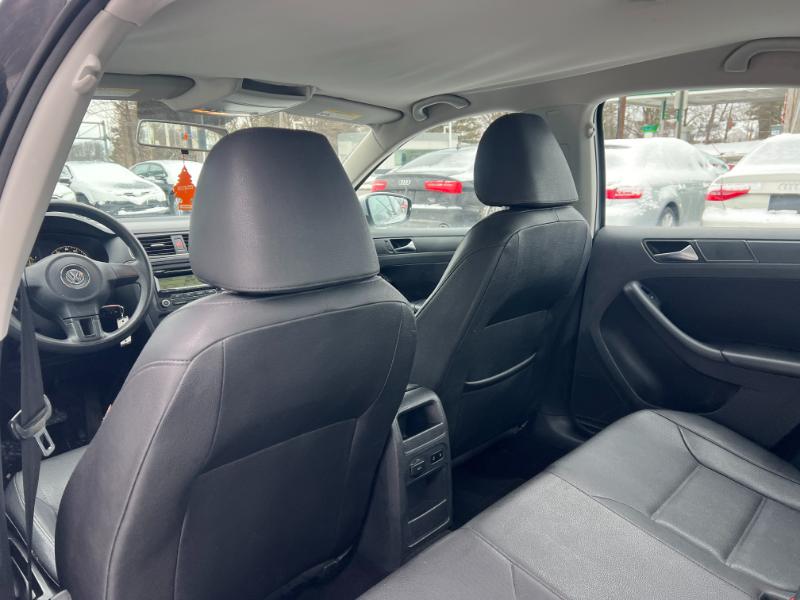 Volkswagen Jetta SE PZEV 2011