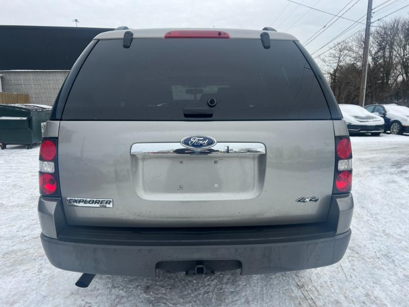 Ford Explorer XLT 4.0L 4WD 2008