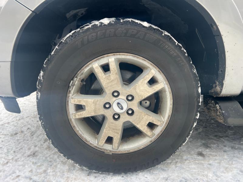 Ford Explorer XLT 4.0L 4WD 2008