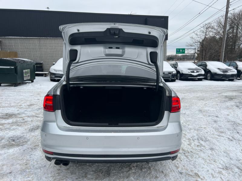 Volkswagen Jetta GLI SE 6A 2016