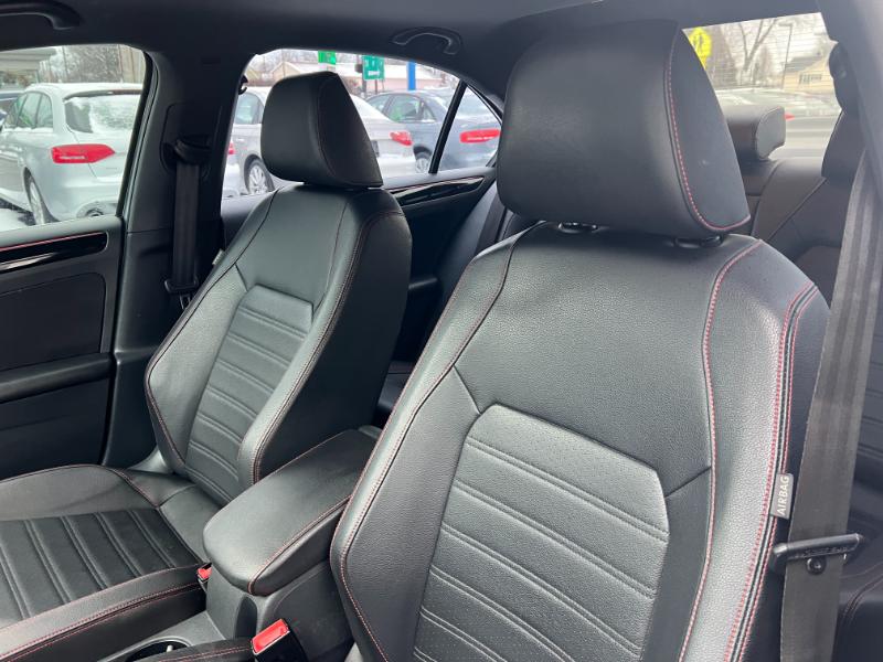 Volkswagen Jetta GLI SE 6A 2016