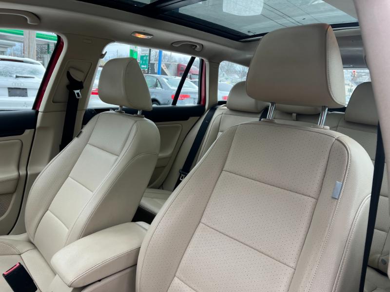 Volkswagen Jetta SportWagen 2.0L TDI 2013