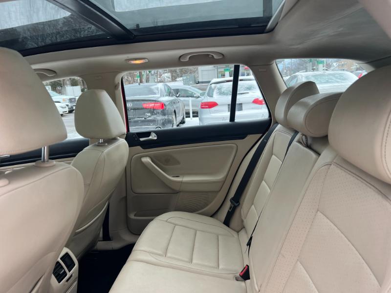 Volkswagen Jetta SportWagen 2.0L TDI 2013