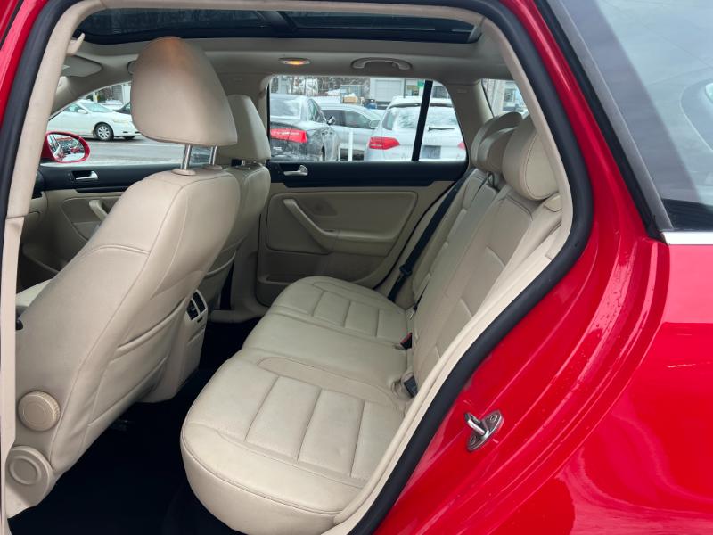 Volkswagen Jetta SportWagen 2.0L TDI 2013