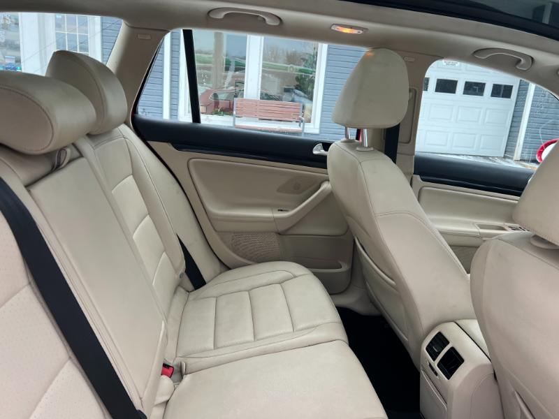 Volkswagen Jetta SportWagen 2.0L TDI 2013