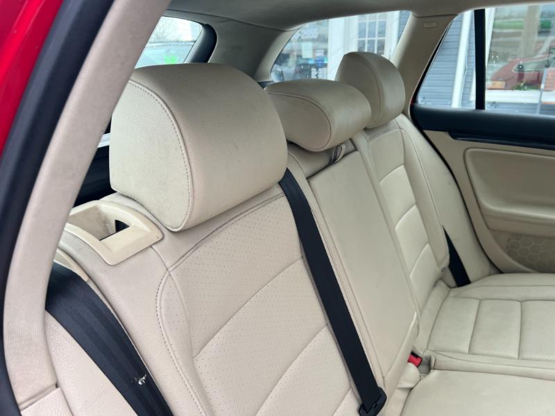 Volkswagen Jetta SportWagen 2.0L TDI 2013