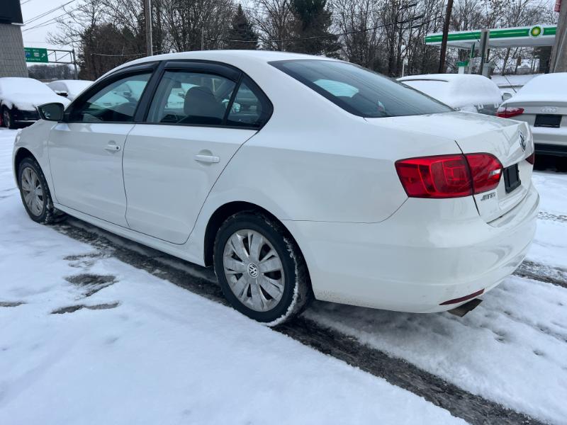 Volkswagen Jetta S 2012
