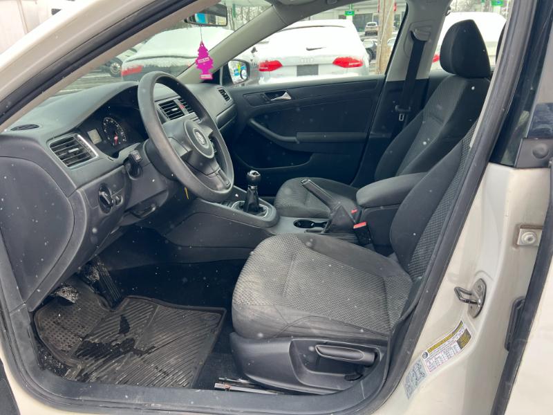 Volkswagen Jetta S 2012