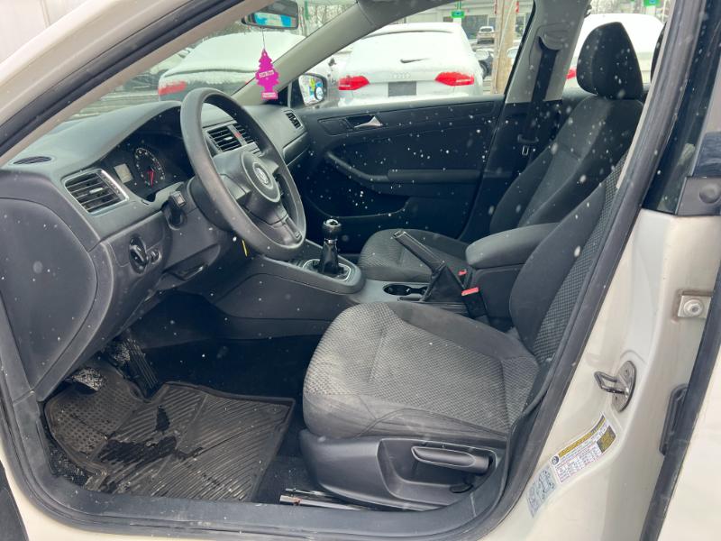 Volkswagen Jetta S 2012