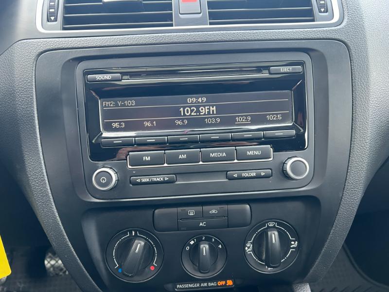 Volkswagen Jetta S 2012