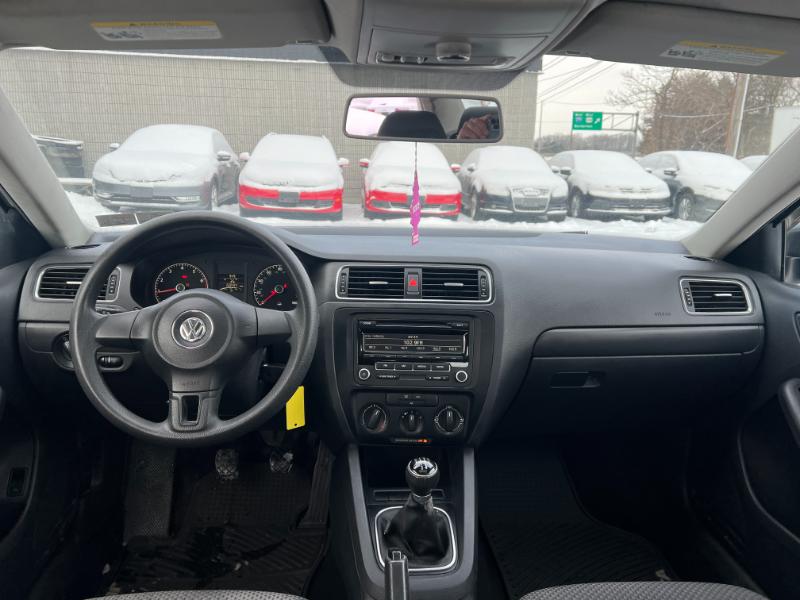 Volkswagen Jetta S 2012