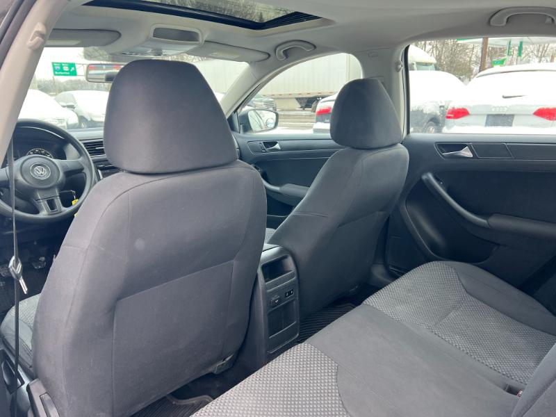 Volkswagen Jetta S 2012