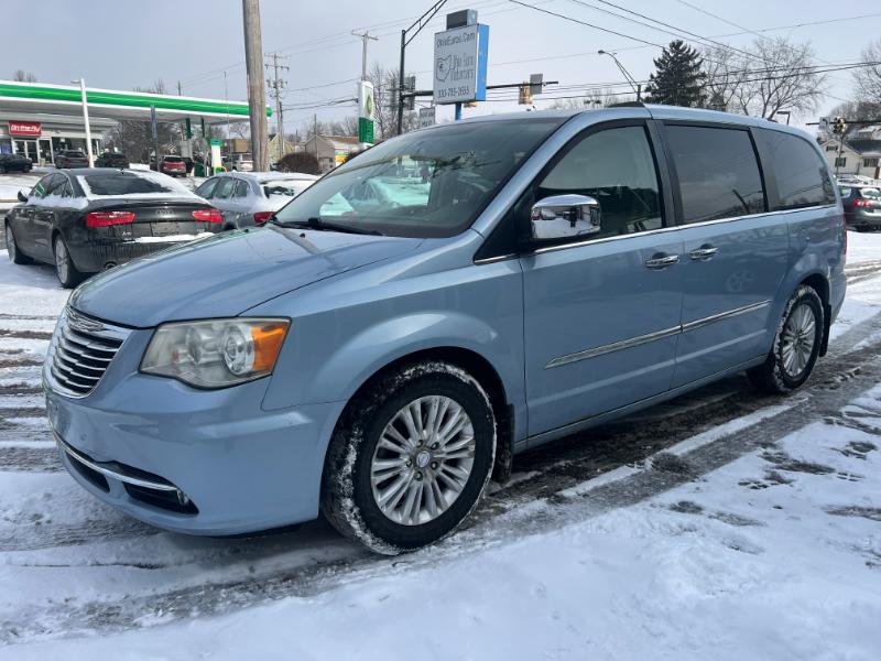 Chrysler Town & Country Limited 2012
