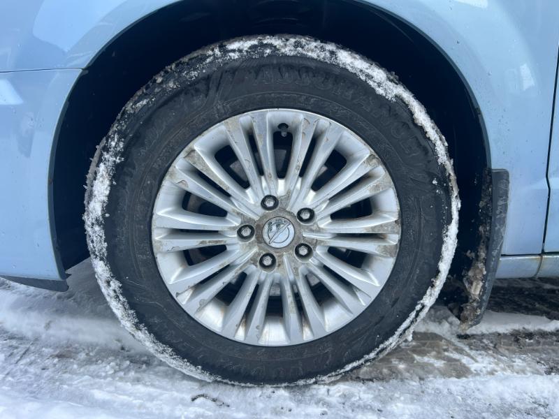 Chrysler Town & Country Limited 2012