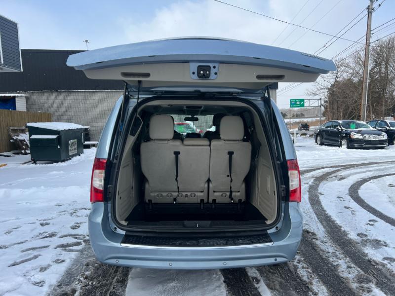 Chrysler Town & Country Limited 2012