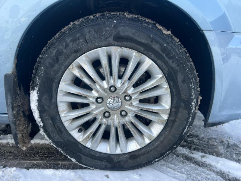 Chrysler Town & Country Limited 2012