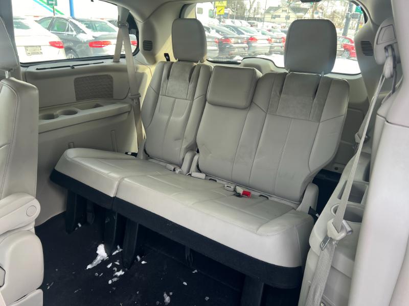 Chrysler Town & Country Limited 2012