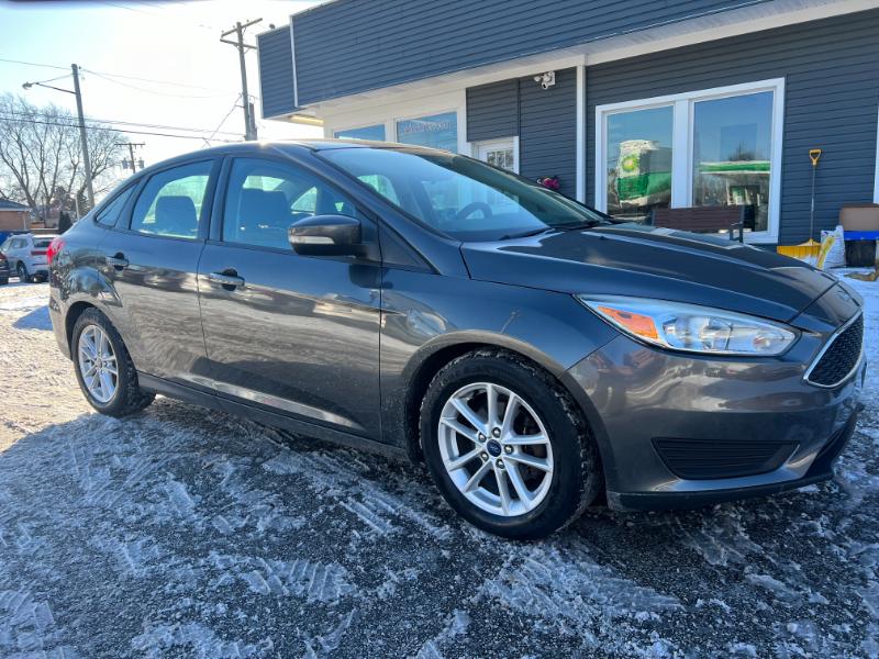 Ford Focus SE Sedan 2016