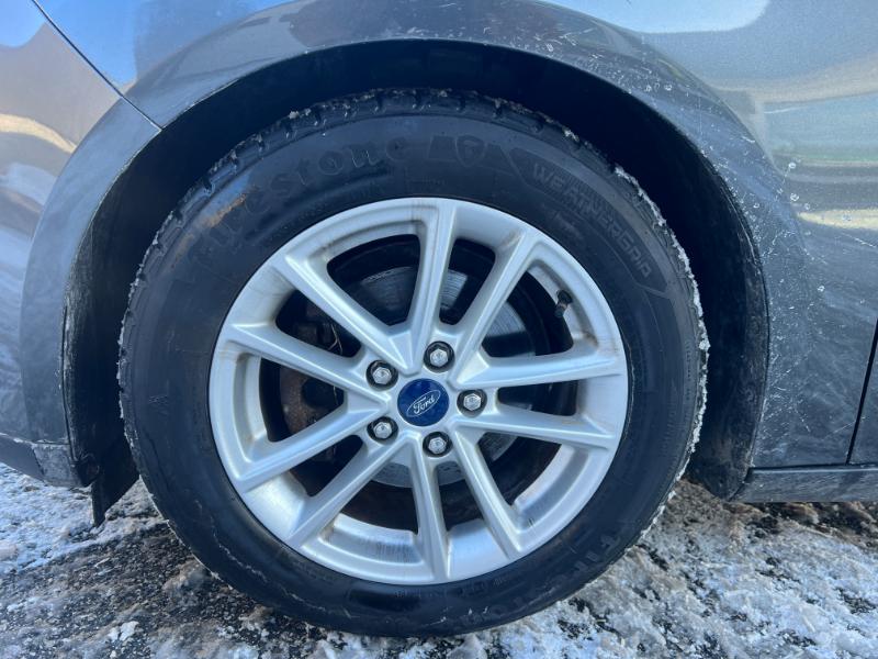 Ford Focus SE Sedan 2016