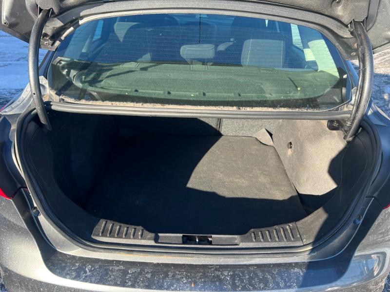 Ford Focus SE Sedan 2016