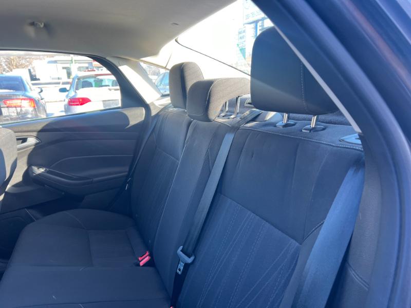 Ford Focus SE Sedan 2016