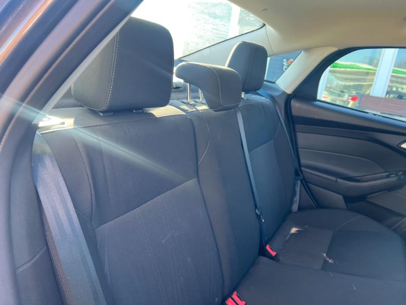 Ford Focus SE Sedan 2016