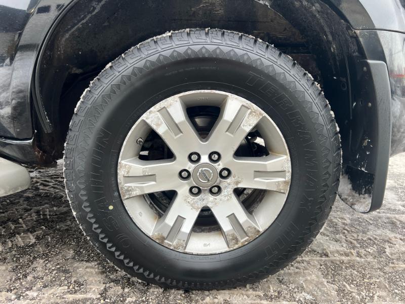 Nissan Pathfinder LE 4WD 2010