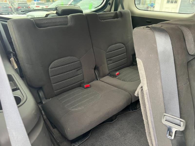 Nissan Pathfinder LE 4WD 2010