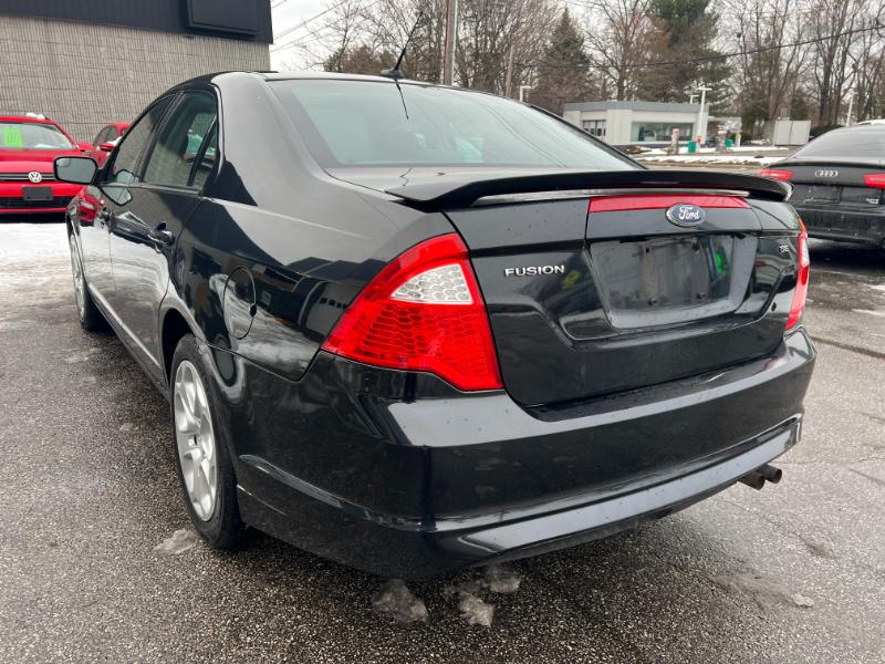 Ford Fusion I4 SE 2011