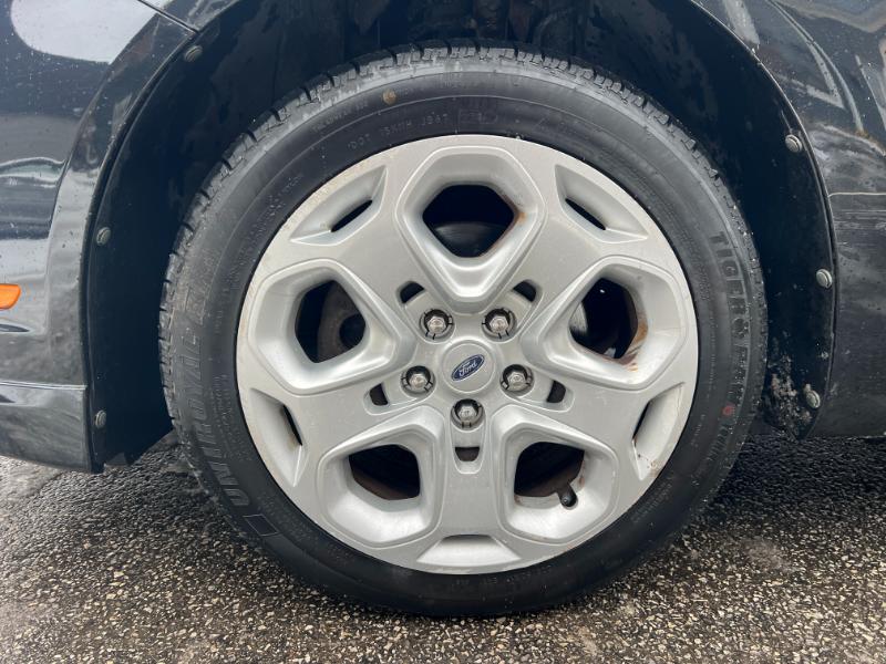 Ford Fusion I4 SE 2011