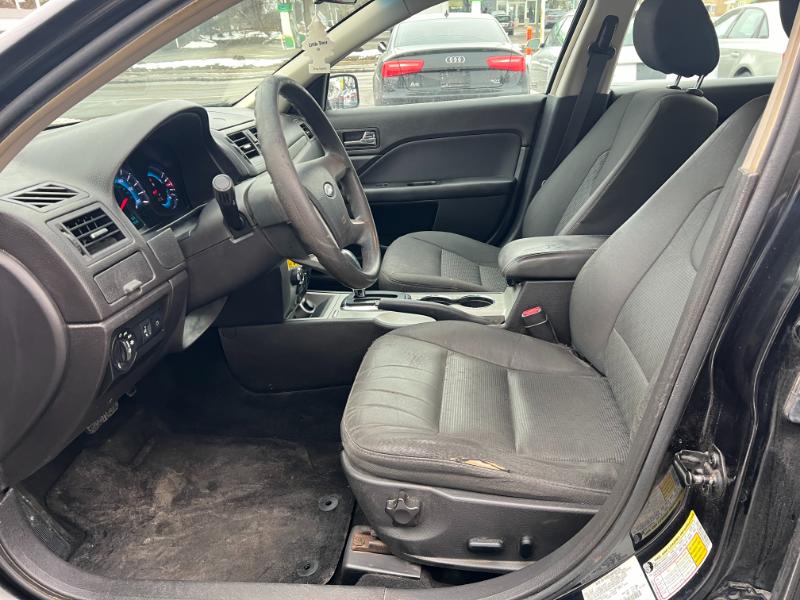 Ford Fusion I4 SE 2011