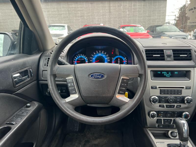 Ford Fusion I4 SE 2011