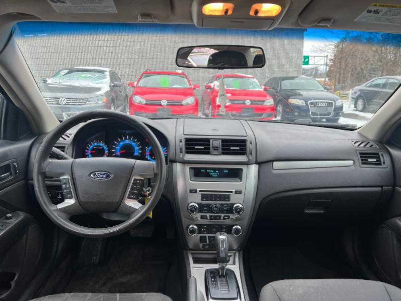 Ford Fusion I4 SE 2011