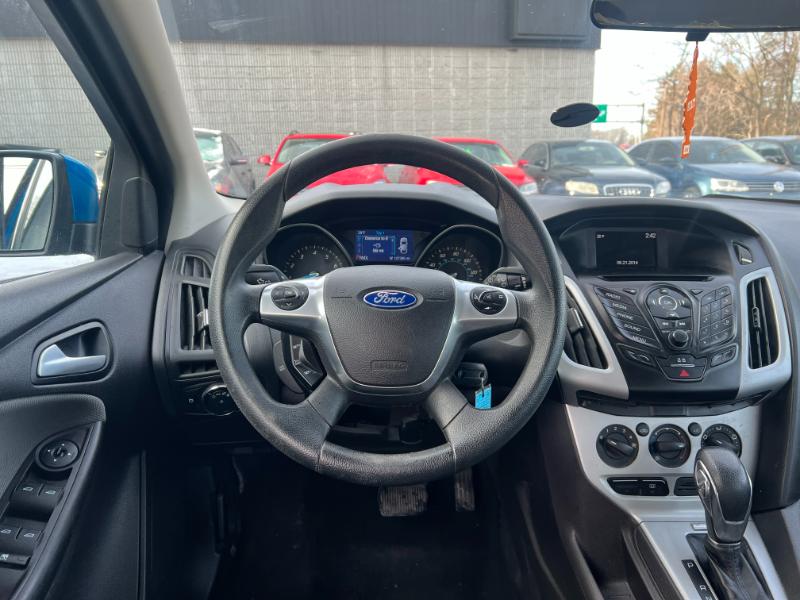 Ford Focus SE Hatch 2014